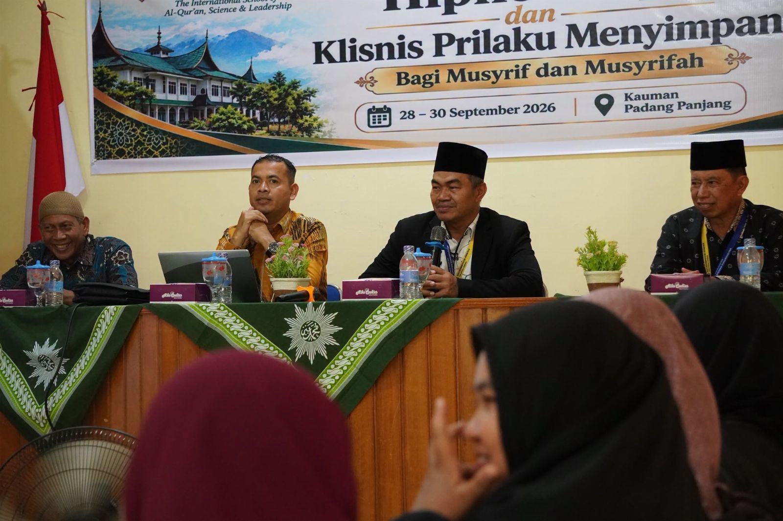 Hadapi Dinamika Perilaku Santri, Pesantren Internasional Kauman Gelar TOT Hipnoterapi bagi Tim Pengasuhan