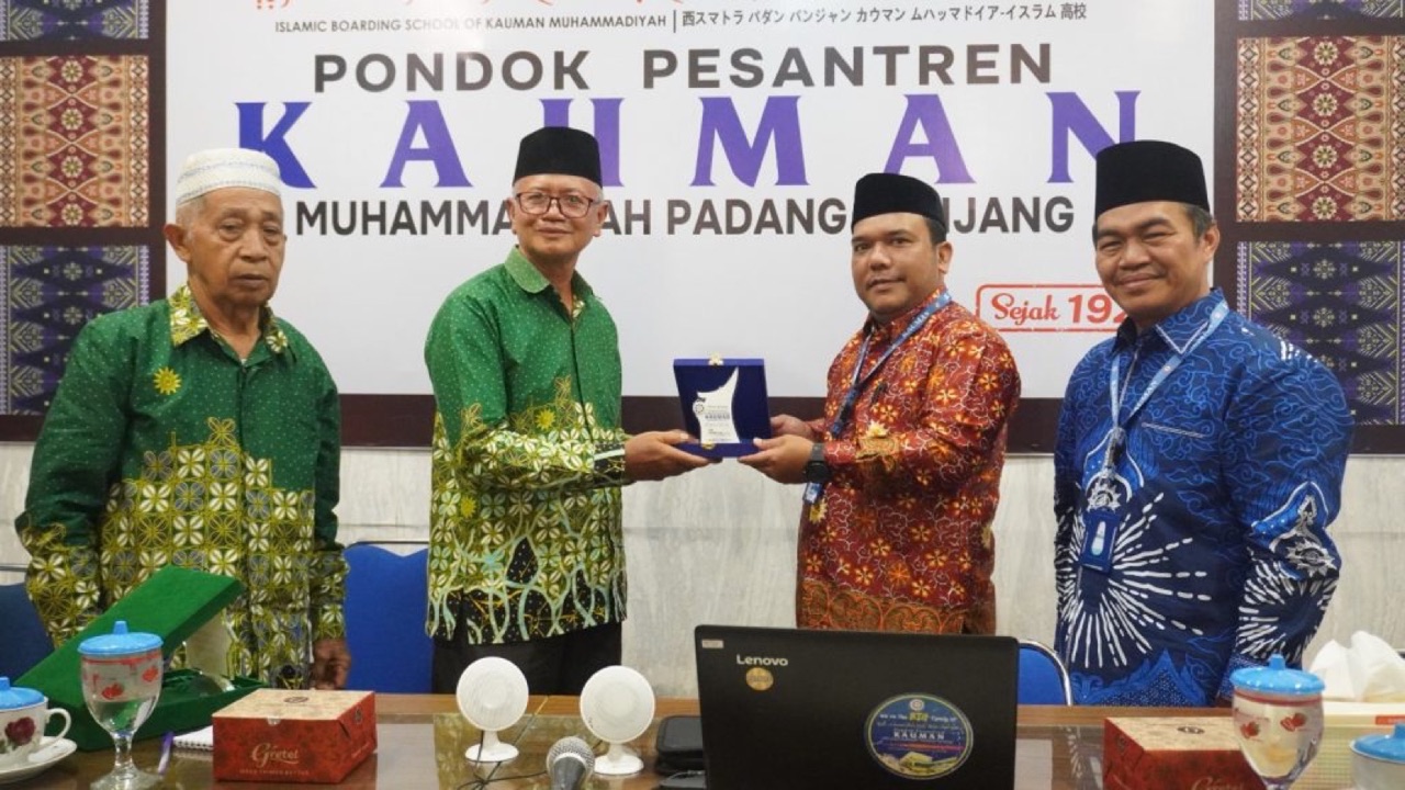 Kunjungan Delegasi Pendidikan dari Malaysia